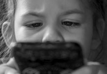 Eyvah cep telefonumu çocuğuma kaptırdım