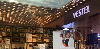 Zorlu Center Kafe Vesto’da Yeni Nesil Anne Sohbetleri’ ne katıldık