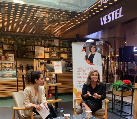Zorlu Center Kafe Vesto’da Yeni Nesil Anne Sohbetleri’ ne katıldık